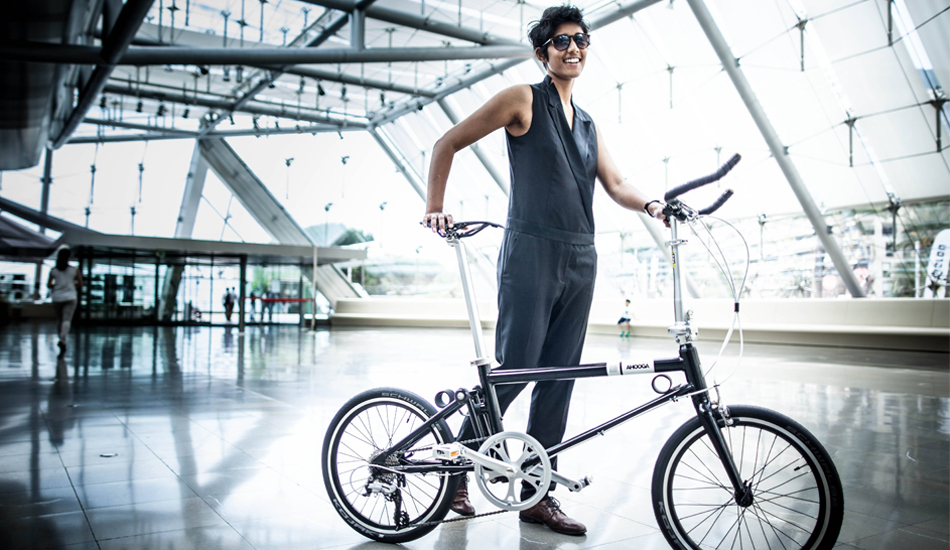 Ahooga, les vélos pliants électriques ultra légers Holland Bikes