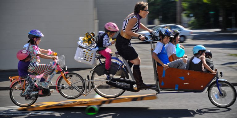 3 solutions pour transporter son enfant à vélo