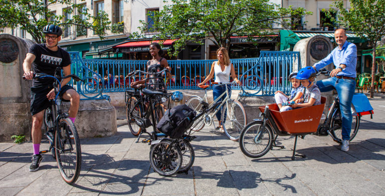 20 conseils pour faire du vélo à Paris - Holland Bikes